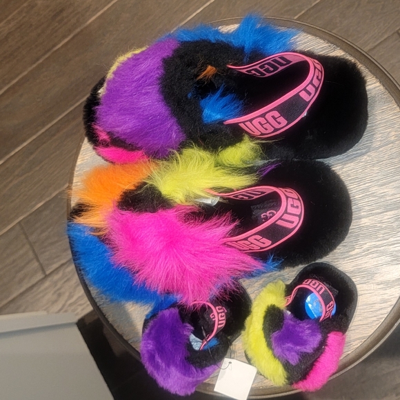 UGG fluff yeah sandals. - Picture 4 of 4